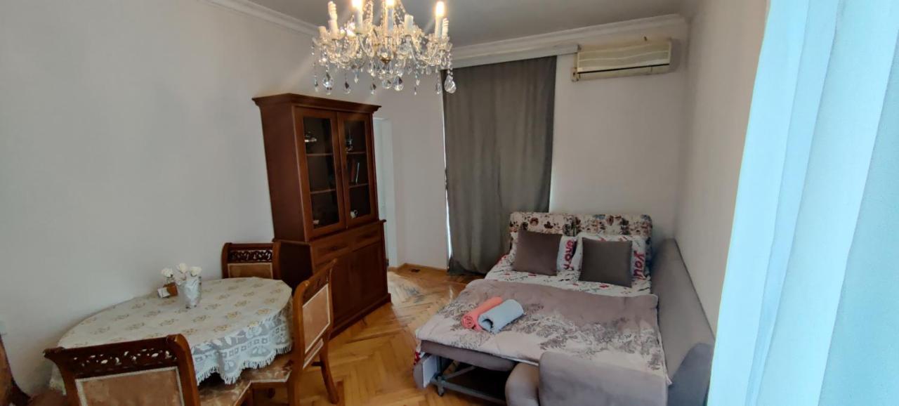 Budget One Room Apartment Баку Екстер'єр фото